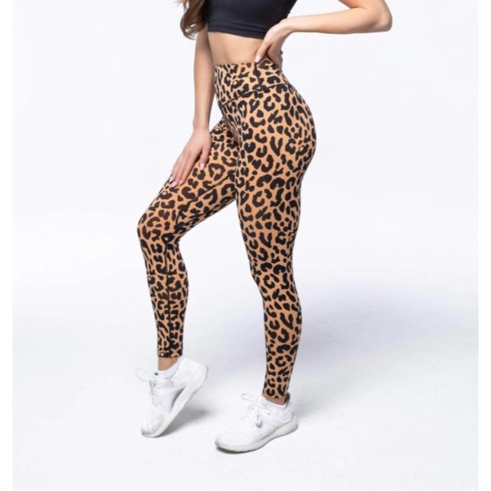 ISO king cheetah balance athletica M